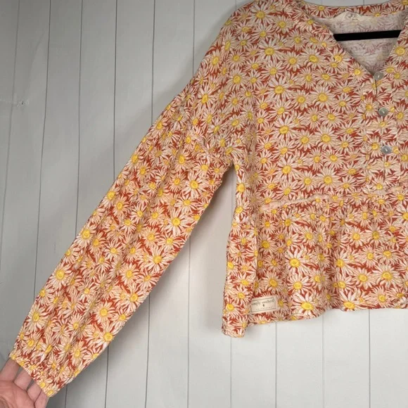 Simply Southern Smocked Crop Blouse Floral Daisy Print Boho Festival Concert S - Picture 3 of 9